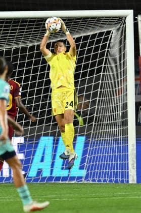 SOCCER - Women s Champions League - AS Roma vs. FC Barcelona, Barca Photo by IPA ABACAPRESS.COM89151554 - Rachele Baldi of A.S. Roma Femminile is in action during Matchday 2 of the 2026 27 UEFA Women s Champions League group stage, a soccer match between A.S. Roma and FC Barcelona at Tre Fontane Stadium on September 30, 2026, in Rome, Italy. Rome Italy Copyright: xIPAxSport ABACAx
