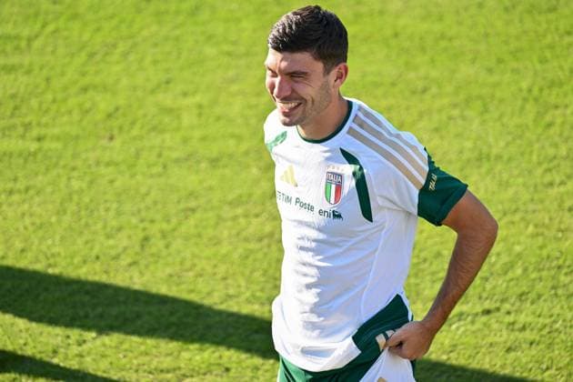 foto IPP lisa guglielmi Coverciano - Firenze 30-09-2026 Raduno della Nazionale di Calcio dell Italia nella foto Nicolò Cambiaghi (Italia) italy photo press world copyright italy ITALY  Copyright: xR4924_italyphotopressx