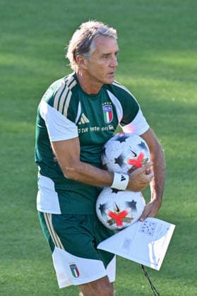 SOCCER - UEFA Nations League - TEAM ITALY - TRAINING Photo by IPA ABACAPRESS.COM89152553 - Italy s head coach Roberto Mancini during TEAM ITALY - TRAINING, a UEFA Nations League soccer match in Florence, Italy, on September 30, 2026 Florence Italy Copyright: xIPAxSport ABACAx