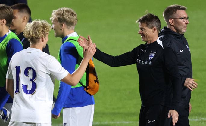 30.09.2026 Targoviste Romania-Finland Suomi European Under-21 qualifiers men s football Mika Lehkosuo(R) Finland Suomi coach celebrate vctory :