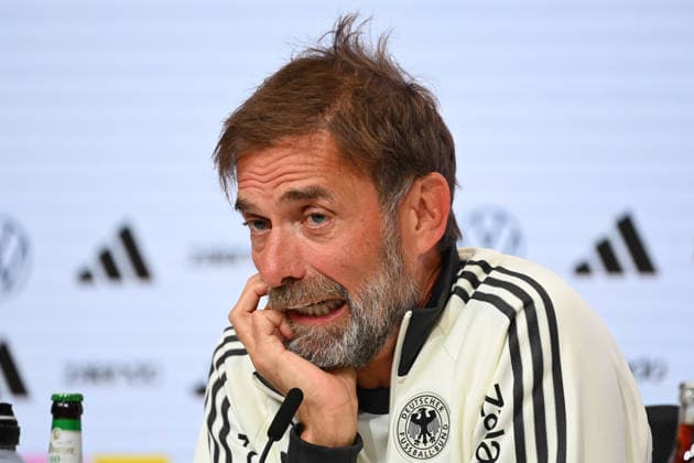 German National Team Coach Juergen KLOPP GER, gesturing, skeptical, single frame, cropped close-up, portrait, press conference on September 30, 2026, UEFA Nations League group stage, Group B, Matchday 3: Germany (GER) vs. Serbia (SRB) on October 1, 2026, ALLIANZ ARENA Â