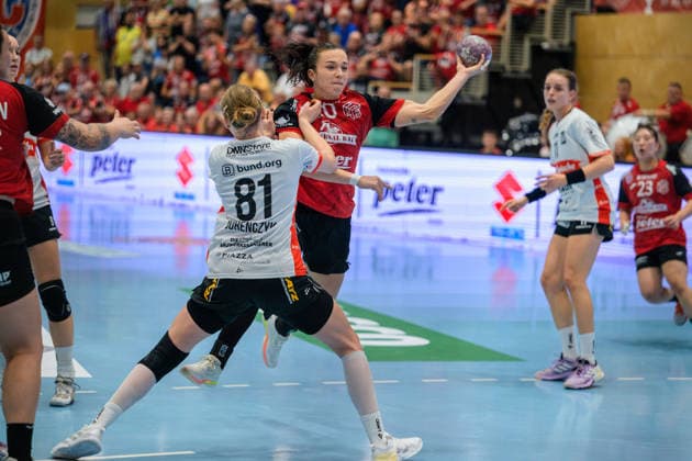 Jana Scheib, Thueringer HC, 20; Karolina Jurenczyk, HSG Blomberg Lippe, 81 GER; Thueringer HC vs. HSG Blomberg Lippe, Handball, DHB Cup, 2026–2027 season, 2nd round, Wednesday, 7:00 p.m., September 30, 2026 GER, Thuringer HC vs. HSG Blomberg Lippe, Handball, DHB Cup, 2026–2027 season, Round 2, Wednesday, 7:00 p.m., September 30, 2026, Bad Langensalza Copyright: xMartinxHerbstx
