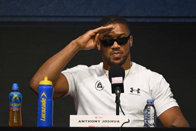 Tyson Fury and Anthony Joshua hold press conference, PK, Pressekonferenz in London before December clash LONDON, UNITED KINGDOM - SEPTEMBER 30: British heavyweight boxers Tyson Fury (not seen) and Anthony Joshua attend a press conference at British Airways ARC, Olympia ahead of their December 11 fight at Principality Stadium in Cardiff, in London, United Kingdom, on September 30, 2026. Rasid Necati Aslim Anadolu London United Kingdom. Editorial use only. Please get in touch for any other usage.  Copyright: x2026xAnadoluxRasidxNecatixAslimx