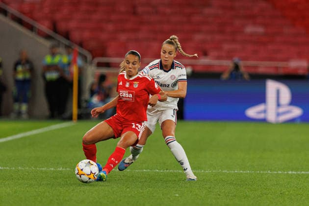 Lucia Alves and Giulia Gwinn seen during UEFA Women™s League game between teams of SL Benfica and Fc Bayern Munchen (Luis Loureiro Ball Raw Images) Lisboa Estadio da Luz Portugal Copyright: xLuisxLoureirox lloureiroSlbwBayernW-2456