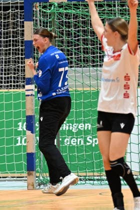 September 30, 2026, GER, Handball, Women, DHB Cup, 2026–2027 Season, Matchday 2, HSV Solingen Gräfrath 76 vs. TuS Metzingen, Liv Stine Eckardt, goalkeeper for HSV Solingen Gräfrath 73, goal celebration, cheers, victory lap, Solingen Klingenhalle, North Rhine-Westphalia, Germany Copyright: xNordphoto Meuterx