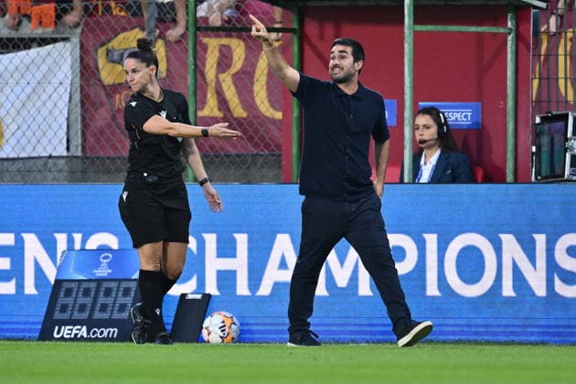 IPA89155928 - Pere Romeu, head coach of F.C. Barcelona, participates in Matchday 2 of the 2026 27 UEFA Women s Champions League group stage, a soccer match between A.S. Roma and F.C. Barcelona at the Tre Fontane Stadium on September 30, 2026, in Rome, Italy.  Copyright: xDomenicoxCippitelli IPAxSportx xx IPA89155928
