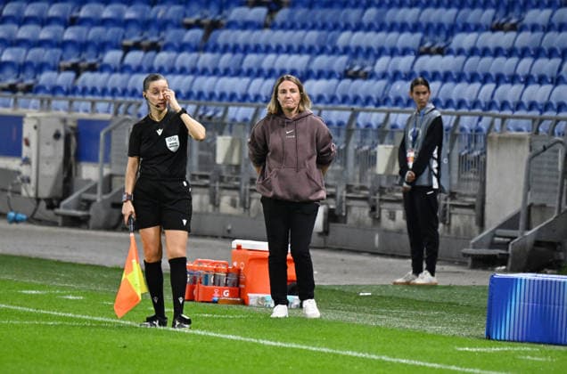 Football : OL Lyonnes women v Chelsea women - Women s champions league - 30 09 2026 Sonia BOMPASTOR coach of Chelsea during the UEFA Champions league womens match between OL Lyonnes women and Chelsea women at Groupama Stadium Decines Charpieu Lyon on September 30, 2026 , France LYONFrance  Copyright: xMouradxAllilix