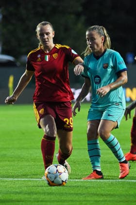 Soccer, Woman champions league 2026-2027 , AS Roma Women v Barcelona woman Annalena Rieke of AS Roma Women,Claudia Pina of Barcelona woman during the Women™s Champions League match between Roma Women v Barcelona woman at Tre Fontane stadium in Rome, Italy, September 30th, 2026 Imago-Images Emmefoto Copyright: xImago-Images Emmefotox