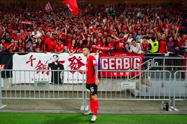 HONG KONG-SPORTS ASEAN-CUP Players of Hong Kong, China applaud and wave to thank the cheering crowd following their 2-0 triumph over Brunei at Kai Tak Stadium on September 30, 2026 in Hong Kong. The victory sealed a spot in the FIFA ASEAN Cup final against Cambodia before a crowd of over 20,000 home fans. (Photo by Zulu Lo TMHK via Nexpher Images) Hong Kong