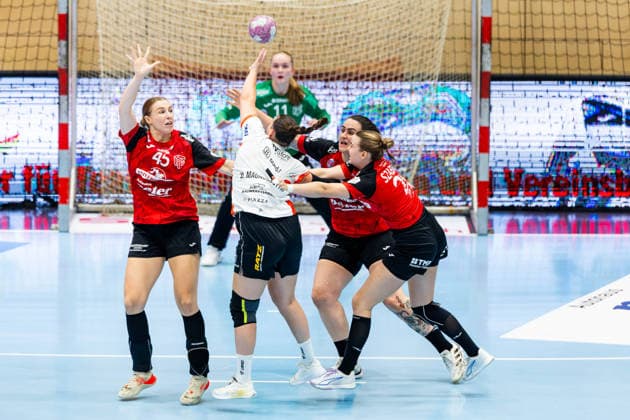 September 30, 2026, GER, Handball, Women, 2026–2027 Season, DHB Cup, Round 2 (Round of 16), Thueringer HC vs. HSG Blomberg Lippe, Diana Doegg Magnusdottir (HSG Blomberg Lippe), Jolina Huhnstock (Thueringer HC), 45, Josefine Hanfland (Thueringer HC), 57, Anna Szabo, Thuringer HC, 26, 99947 Bad Langensalza, Salza, Halle, Sporthalle Mehrz, Thuringia, Germany