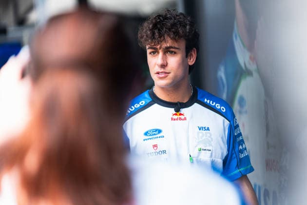 Formula 1 Gulf Air Bahrain Grand Prix in Malaysia 2026 Levi Erb OVERTAKE MAXPPP - Sepang 01 10 2026 41 LINDBLAD Arvid (gbr), Visa Cash App Racing Bulls Formula One Team, portrait at the Formula 1 Gulf Air Bahrain Grand Prix 2026 in Malaysia, the 15th round of the 2026 FIA Formula 1 World Championship, WM, Weltmeisterschaft at the Sepang International circuit, from 1 to 4 October 2026 Sepang Sepang International Circuit Malaysia  Copyright: xOVERTAKE MAXPPPxLevixErbx OVT202610016765 OVT202610016765