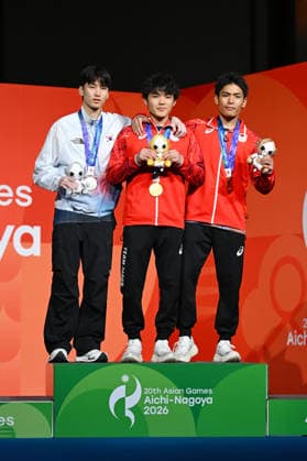 (L-R) LEE Dohyun (KOR), Sorato Anraku (JPN), Tomoa Narasaki (JPN), SEPTEMBER 30, 2026 - Sports Climbing : Men s Boulder Award ceremony at Nagoya International Exhibition Hall (Portmesse Nagoya) during the Asian Games Aichi-Nagoya 2026 in Aichi, Japan. Noxthirdxpartyxsales  aflo_352176106 KenjiroxMatsuox