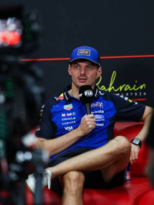 F1 - BAHRAIN GRAND PRIX IN MALAYSIA 2026 press conference, PK, Pressekonferenz VERSTAPPEN Max (nld), Red Bull Racing Ford RB22, portrait during the 2026 Formula 1 Bahrain Grand Prix in Malaysia, 16th round of the 2026 Formula One World Championship, WM, Weltmeisterschaft from October 2 to 4, 2026 on the Sepang International Circuit, in Sepang, Malaysia - SepangMalaysia  Copyright: xANTONINxVINCENTx