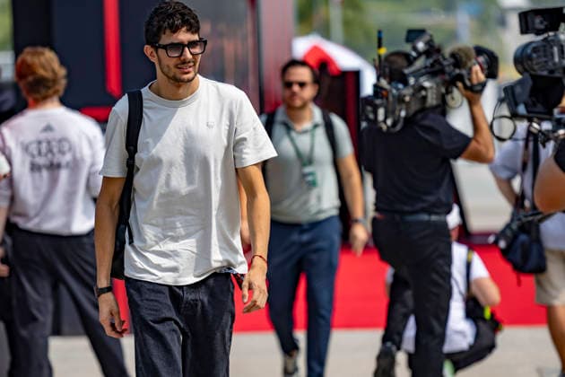 RECORD DATE NOT STATED 1st October 2026; Sepang IC, Kuala Lumpur, Malaysia; Formula 1, Bahrain Grand Prix, Arrival Day; Esteban Ocon (31) of France and TGR Haas F1 Team arriving at the Bahrain Grand Prix StephenxBlackberry