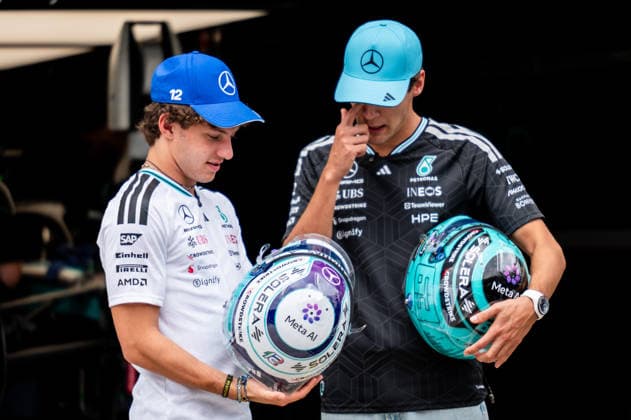 F1 - BAHRAIN GRAND PRIX IN MALAYSIA 2026 KIMI ANTONELLI Andrea (ita), Mercedes AMG F1 Team W17, portrait RUSSELL George (gbr), Mercedes AMG F1 Team W17, portrait new helmet, casque, during the 2026 Formula 1 Bahrain Grand Prix in Malaysia, 16th round of the 2026 Formula One World Championship, WM, Weltmeisterschaft from October 2 to 4, 2026 on the Sepang International Circuit, in Sepang, Malaysia - SepangMalaysia Copyright: xALBERTOxVIMERCATIx