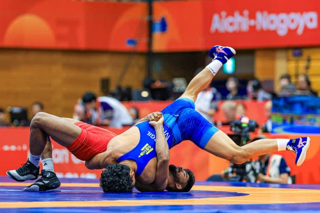 Asian Games, 77 kg Greco-Roman: Aman Aman (IND) def. Borgil Tuvshinbaatar (MGL) Copyright: xAmirrezaxAliasgarix