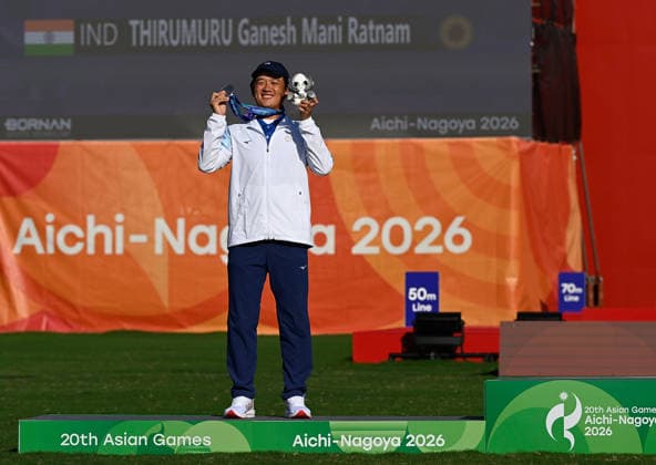 (261001) -- OKAZAKI, Oct. 1, 2026 -- Silver medalist Chang Cheng-wei of Chinese Taipei poses for photos during the victory ceremony for the compound men s individual of archery at the 20th Asian Games Aichi-Nagoya 2026 in Okazaki of Aichi Prefecture, Japan, Oct. 1, 2026. ) (SP)JAPAN-OKAZAKI-ASIAN GAMES-ARCHERY-COMPOUND MEN S INDIVIDUAL YuxYang