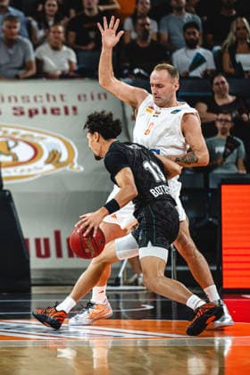 Javante McCoy of Balkan Botevgrad and Devin Schmidt of ratiopharm ulm battle for the ball during the 2026–2027 BKT EuroCup game between ratiopharm ulm and Balkan Botevgrad at ratiopharm Arena on September 30, 2026 in Neu Ulm, Germany. Photo by Harry Langer, DeFodi Images