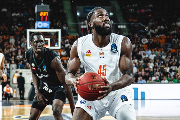 Wena David Okwera of Balkan Botevgrad and Oluwasimisola Shittu of ratiopharm ulm battle for the ball during the 2026–2027 BKT EuroCup match between ratiopharm ulm and Balkan Botevgrad at ratiopharm Arena on September 30, 2026 in Neu Ulm, Germany. Photo by Harry Langer, DeFodi Images