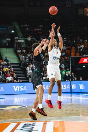 Javante McCoy of Balkan Botevgrad and Jaylen Sims of ratiopharm ulm battle for the ball during the 2026–2027 BKT EuroCup match between ratiopharm ulm and Balkan Botevgrad at the ratiopharm Arena on September 30, 2026 in Neu Ulm, Germany. Photo by Harry Langer, DeFodi Images