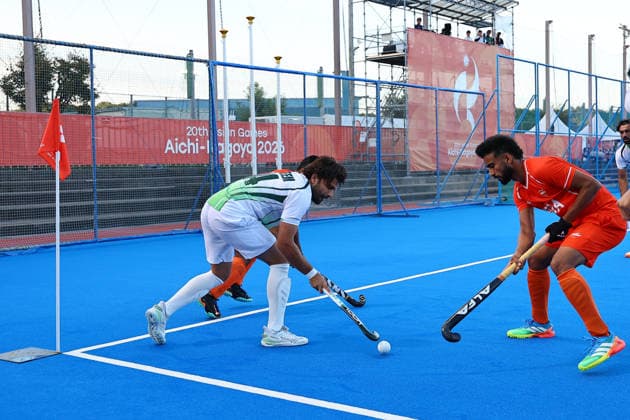 Asian Games 2026 Aichi-Nagoya, Japan India defeated Pakistan 4 3 in the men™s semifinal at the 20th Asian Games Aichi-Nagoya 2026 at Gifu Prefectural Green Stadium on Thursday, October 1, 2026, advancing to the final. Pakistan clawed their way back into the game to level the scores 3-3. Abhishek scored a stunning winner in the final minute of a thrilling Asian Games men s hockey semi-final as India edged past Pakistan by 4-3 Aichi, Nagoya Gifu Perfectural Green Stadium Japan Copyright: xSeshadrixSukumarx