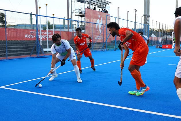Asian Games 2026 Aichi-Nagoya, Japan India defeated Pakistan 4 3 in the men™s semifinal at the 20th Asian Games Aichi-Nagoya 2026 at Gifu Prefectural Green Stadium on Thursday, October 1, 2026, advancing to the final. Pakistan clawed their way back into the game to level the scores 3-3. Abhishek scored a stunning winner in the final minute of a thrilling Asian Games men s hockey semi-final as India edged past Pakistan by 4-3 Aichi, Nagoya Gifu Perfectural Green Stadium Japan Copyright: xSeshadrixSukumarx