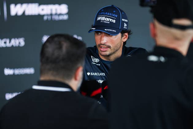 F1 - BAHRAIN GRAND PRIX IN MALAYSIA 2026 SAINZ Carlos (spa), Williams F1 Team FW48, portrait during the 2026 Formula 1 Bahrain Grand Prix in Malaysia, 16th round of the 2026 Formula One World Championship, WM, Weltmeisterschaft from October 2 to 4, 2026 on the Sepang International Circuit, in Sepang, Malaysia - SepangMalaysia  Copyright: xANTONINxVINCENTx