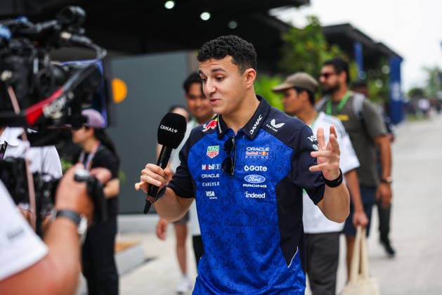 F1 - BAHRAIN GRAND PRIX IN MALAYSIA 2026 HADJAR Isack (fra), Red Bull Racing Ford RB22, portrait during the 2026 Formula 1 Bahrain Grand Prix in Malaysia, 16th round of the 2026 Formula One World Championship, WM, Weltmeisterschaft from October 2 to 4, 2026 on the Sepang International Circuit, in Sepang, Malaysia - SepangMalaysia  Copyright: xANTONINxVINCENTx