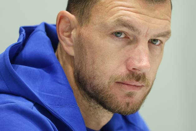 Bosnia press: UEFA Nations League Edin Dzeko of Bosnia and Herzegovina speaks on a press conference, PK, Pressekonferenz on October 01, 2026 in Sarajevo, Bosnia and Herzegovina. Edin Dzeko will end his international career with 152 appearances for Bosnia and Herzegovina after tomorrow s match against Sweden.  ArminxDurgut PIXSELL