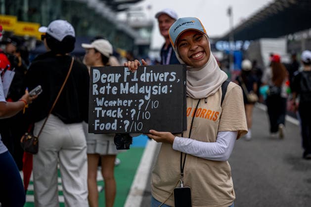SEPANG, MALAYSIA: F1 Fans, F1 fans, at the 2026 Formula 1 Bahrain Grand Prix at the Sepang International Circuit in Sepang, Malaysia.