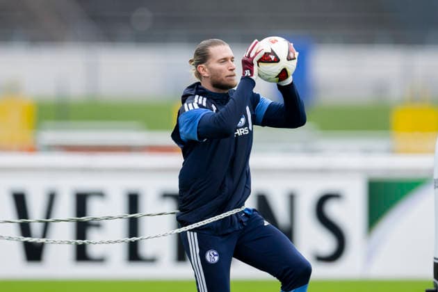 October 1, 2026, Soccer, FC Schalke 04 goalkeeper Loris Karius in training at the FC Schalke 04 training facility in Gelsenkirchen, North Rhine-Westphalia, Germany xRHR PHOTO YYx Copyright: RHR-FOTOx RHR-FOTO YY