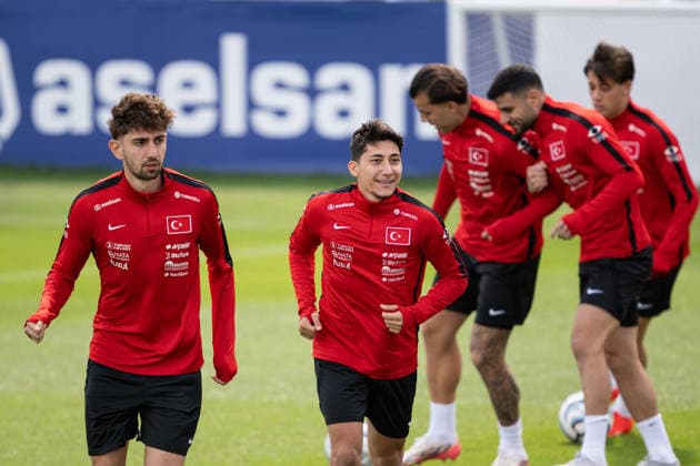 Turkiye complete preparations for UEFA Nations League match against Belgium ISTANBUL, TURKIYE - OCTOBER 1: Turkish national football players take part in the last training session for their third UEFA Nations League Group A match against Belgium, in Istanbul, Turkiye on October 1, 2026. Celal Gunes Anadolu Istanbul Turkey. Editorial use only. Please get in touch for any other usage.  Copyright: x2026xAnadoluxCelalxGunesx