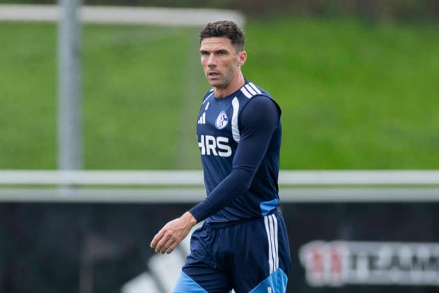 October 1, 2026, Soccer, FC Schalke 04 practice Robin Gosens FC Schalke 04 Gelsenkirchen FC Schalke 04 training facility NRW Germany xRHR PHOTO YYx Copyright: RHR-FOTOx RHR-FOTO YY