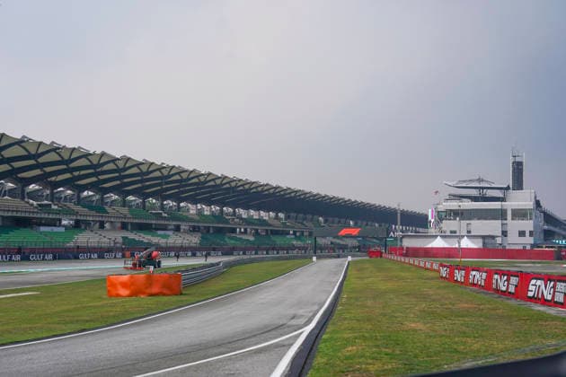 FORMULA 1 BAHRAIN GRAND PRIX IN MALAYSIA 2026 General view of the Main Straight during the Formula 1 Gulf Air Bahrain Grand Prix in Malaysia 2026, Round 16 of the 2026 Formula 1 World Championship, WM, Weltmeisterschaft from 2nd - 4th October 2026 at Sepang International Circuit, Sepang, Malaysia. Credit: Robbie Hoad Every Second Media Editorial use only. All images are copyright Every Second Media Limited. No images may be reproduced without prior permission. Copyright: xIMAGO EveryxSecondxMediax ESM-2195-0011 RobbiexHoadx xEveryxSecondxMediax
