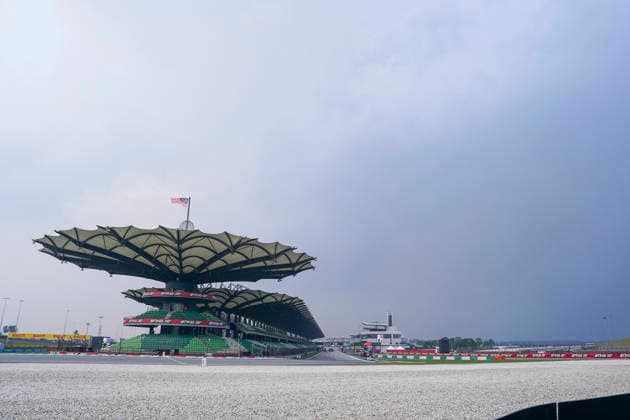 FORMULA 1 BAHRAIN GRAND PRIX IN MALAYSIA 2026 General view of the Final Corner during the Formula 1 Gulf Air Bahrain Grand Prix in Malaysia 2026, Round 16 of the 2026 Formula 1 World Championship, WM, Weltmeisterschaft from 2nd - 4th October 2026 at Sepang International Circuit, Sepang, Malaysia. Credit: Robbie Hoad Every Second Media Editorial use only. All images are copyright Every Second Media Limited. No images may be reproduced without prior permission. Copyright: xIMAGO EveryxSecondxMediax ESM-2195-0013 RobbiexHoadx xEveryxSecondxMediax