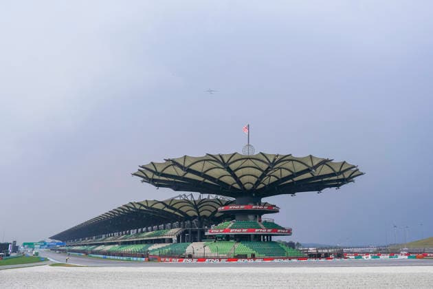 FORMULA 1 BAHRAIN GRAND PRIX IN MALAYSIA 2026 General view of the Final Corner during the Formula 1 Gulf Air Bahrain Grand Prix in Malaysia 2026, Round 16 of the 2026 Formula 1 World Championship, WM, Weltmeisterschaft from 2nd - 4th October 2026 at Sepang International Circuit, Sepang, Malaysia. Credit: Robbie Hoad Every Second Media Editorial use only. All images are copyright Every Second Media Limited. No images may be reproduced without prior permission. Copyright: xIMAGO EveryxSecondxMediax ESM-2195-0015 RobbiexHoadx xEveryxSecondxMediax