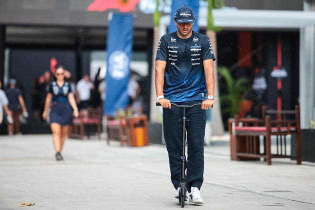 F1 - BAHRAIN GRAND PRIX IN MALAYSIA 2026 SAINZ Carlos (spa), Williams F1 Team FW48, portrait during the 2026 Formula 1 Bahrain Grand Prix in Malaysia, 16th round of the 2026 Formula One World Championship, WM, Weltmeisterschaft from October 2 to 4, 2026 on the Sepang International Circuit, in Sepang, Malaysia - SepangMalaysia  Copyright: xEricxAlonsox