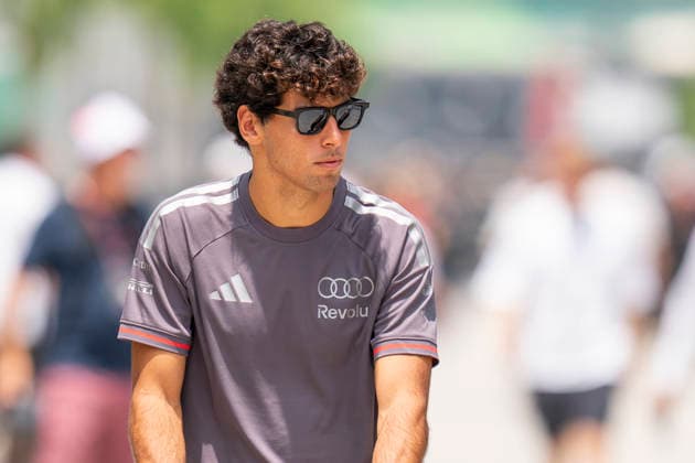 FORMULA 1 BAHRAIN GRAND PRIX IN MALAYSIA 2026 Gabriel Bortoleto (BRA) 5 Audi F1 Team in the paddock during the Formula 1 Gulf Air Bahrain Grand Prix in Malaysia 2026, Round 16 of the 2026 Formula 1 World Championship, WM, Weltmeisterschaft from 2nd - 4th October 2026 at Sepang International Circuit, Sepang, Malaysia. Credit: Robbie Hoad Every Second Media Editorial use only. All images are copyright Every Second Media Limited. No images may be reproduced without prior permission. Copyright: xIMAGO EveryxSecondxMediax ESM-2195-0079 RobbiexHoadx xEveryxSecondxMediax