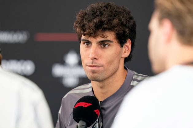 FORMULA 1 BAHRAIN GRAND PRIX IN MALAYSIA 2026 Gabriel Bortoleto (BRA) 5 Audi F1 Team giving an interview during the Formula 1 Gulf Air Bahrain Grand Prix in Malaysia 2026, Round 16 of the 2026 Formula 1 World Championship, WM, Weltmeisterschaft from 2nd - 4th October 2026 at Sepang International Circuit, Sepang, Malaysia. Credit: Robbie Hoad Every Second Media Editorial use only. All images are copyright Every Second Media Limited. No images may be reproduced without prior permission. Copyright: xIMAGO EveryxSecondxMediax ESM-2195-0083 RobbiexHoadx xEveryxSecondxMediax