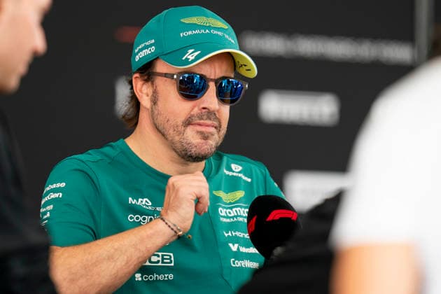 FORMULA 1 BAHRAIN GRAND PRIX IN MALAYSIA 2026 Fernando Alonso (SPA) 14 Aston Martin giving an interview during the Formula 1 Gulf Air Bahrain Grand Prix in Malaysia 2026, Round 16 of the 2026 Formula 1 World Championship, WM, Weltmeisterschaft from 2nd - 4th October 2026 at Sepang International Circuit, Sepang, Malaysia. Credit: Robbie Hoad Every Second Media Editorial use only. All images are copyright Every Second Media Limited. No images may be reproduced without prior permission. Copyright: xIMAGO EveryxSecondxMediax ESM-2195-0097 RobbiexHoadx xEveryxSecondxMediax