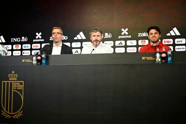 Belgium v Turkey - UEFA Nations League 2026 Media Activities 01 10 2026 TUBIZE, BELGIUM - OCTOBER 01 : Van Bommel Mark head coach of Belgium and Lammens Senne goalkeeper of Belgium talking to the media during a pre-match press conference, PK, Pressekonferenz ahead of the UEFA Nations League tournament league phase matchday 3 group A1 match between Belgium and Turkey on October 1, 2026 in Tubize, Belgium, 01 10 2026 Tubize Belgium Copyright: xNicoxVereeckenx