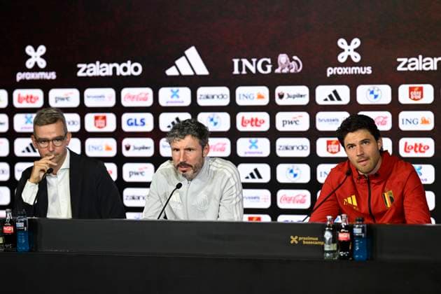 Belgium v Turkey - UEFA Nations League 2026 Media Activities 01 10 2026 TUBIZE, BELGIUM - OCTOBER 01 : Istace Mathieu sports communication director of Royal Belgian Football Federation, Van Bommel Mark head coach of Belgium and Lammens Senne goalkeeper of Belgium talking to the media during a pre-match press conference, PK, Pressekonferenz ahead of the UEFA Nations League tournament league phase matchday 3 group A1 match between Belgium and Turkey on October 1, 2026 in Tubize, Belgium, 01 10 2026 Tubize Belgium Copyright: xNicoxVereeckenx