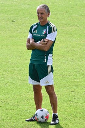 SOCCER - UEFA Nations League - TEAM ITALY - TRAINING Photo by IPA ABACAPRESS.COM89177740 - Italy s head coach, Roberto Mancini, during TEAM ITALY - TRAINING, a UEFA Nations League soccer match in Florence, Italy, on October 1, 2026 Florence Italy Copyright: xIPAxSport ABACAx