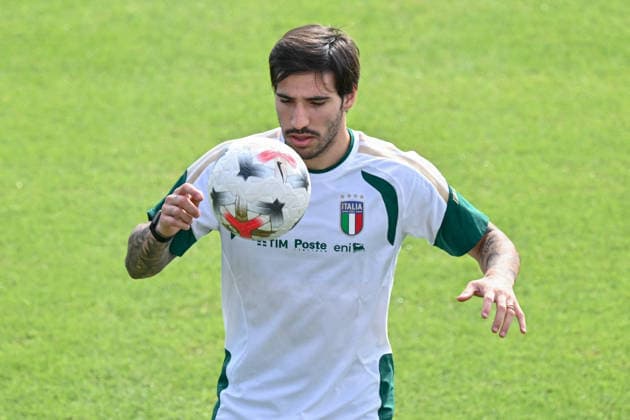 SOCCER - UEFA Nations League - TEAM ITALY - TRAINING Photo by IPA ABACAPRESS.COM89177737 - Italian player Sandro Tonali during TEAM ITALY - TRAINING, a UEFA Nations League soccer match in Florence, Italy, October 1, 2026 Florence Italy  Copyright: xIPAxSport ABACAx