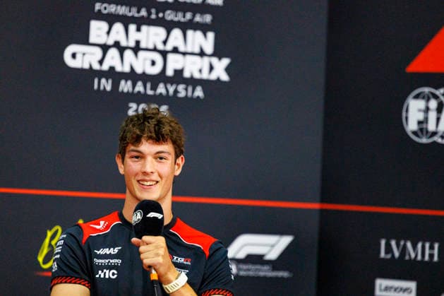 1st October 2026; Sepang IC, Kuala Lumpur, Malaysia; Formula 1, Bahrain Grand Prix, Arrival Day; Oliver Bearman (87) of Great Britain and TGR Haas F1 Team during the press conference, PK, Pressekonferenz at the Bahrain Grand Prix StephenxBlackberry