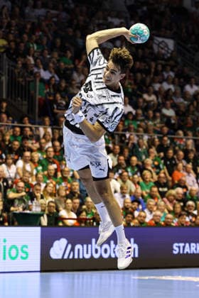 Julian Köster, THW Kiel, 7th Handball Bundesliga Season 2026–2027: SC Magdeburg vs. THW Kiel at the GETEC Arena in Magdeburg; Cutout, Action, Handball, Germany, September 30, 2026