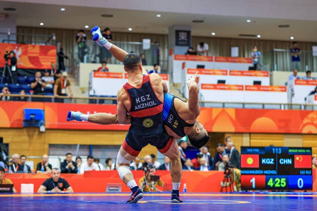 Asian Games, 77 kg Greco-Roman: Akzhol Makhmudov (KZ) def. Rui Liu (CHN) Copyright: xAmirrezaxAliasgarix