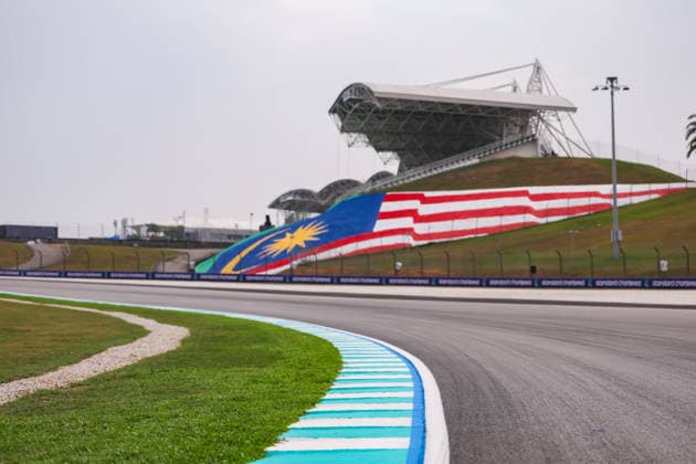 KUALA LUMPUR, MALAYSIA - OCTOBER 01: View of Malaysian flag, track and a stand during previews ahead of the FIA Formula 1 Grand Prix of Bahrain in Malaysia at the Sepang Circuit on October 01, 2026 in Kuala Lumpur, Malaysia. (Photo by Qian Jun SPP-Paddocker) Copyright: xQianxJun SPP-Paddockerx Sportspressphoto_SPR243310