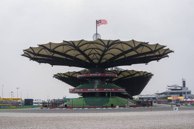 KUALA LUMPUR, MALAYSIA - OCTOBER 01: View of track and stand during previews ahead of the FIA Formula 1 Grand Prix of Bahrain in Malaysia at the Sepang Circuit on October 01, 2026 in Kuala Lumpur, Malaysia. (Photo by Qian Jun SPP-Paddocker) Copyright: xQianxJun SPP-Paddockerx Sportspressphoto_SPR243357