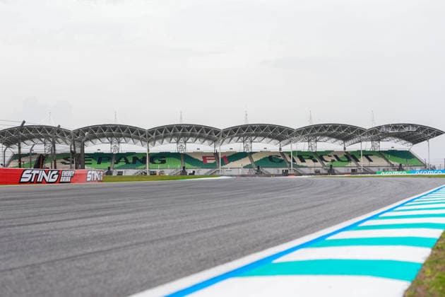 KUALA LUMPUR, MALAYSIA - OCTOBER 01: View of track and stand during previews ahead of the FIA Formula 1 Grand Prix of Bahrain in Malaysia at the Sepang Circuit on October 01, 2026 in Kuala Lumpur, Malaysia. (Photo by Qian Jun SPP-Paddocker) Copyright: xQianxJun SPP-Paddockerx Sportspressphoto_SPR243364